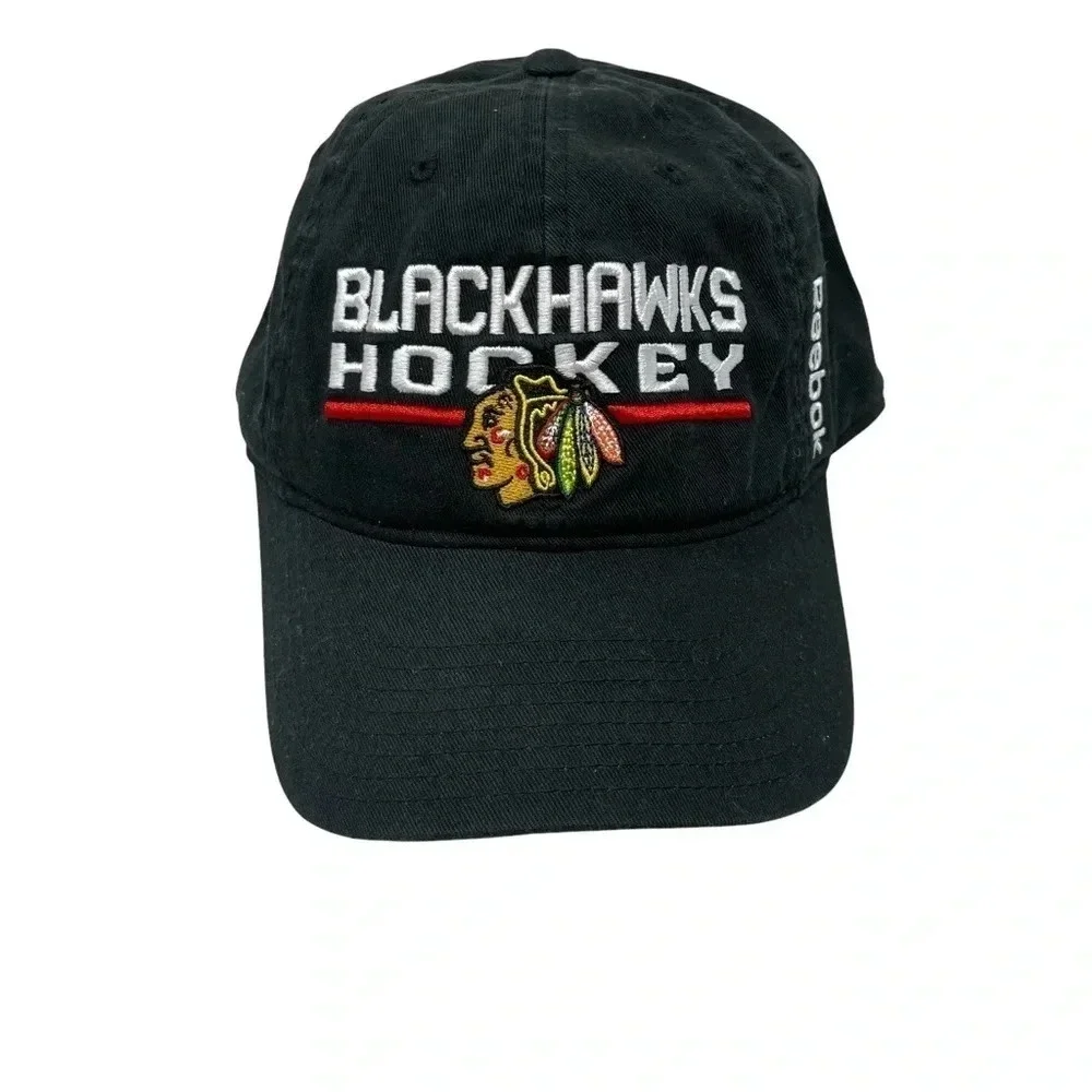 Reebok‎ Chicago Blackhawks Hockey Cap